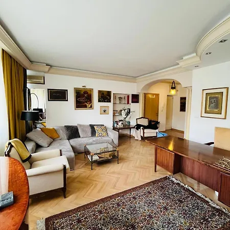 St. Apartment